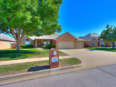312 Towry Dr, Norman, OK 73069