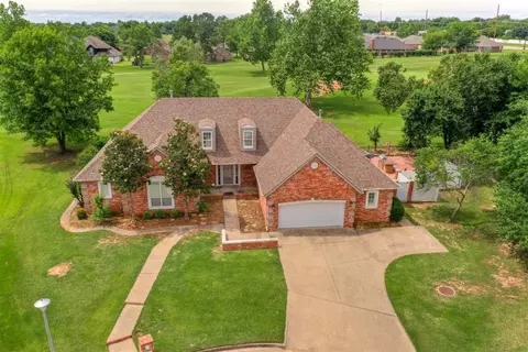 2311 Robinwood Cir, Shawnee, OK 74801