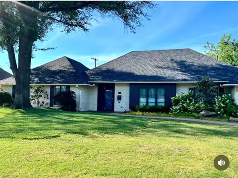 2916 Charing Cross Rd, Oklahoma City, OK 73120