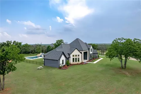 3122 Somerset Farms Rd, Newalla, OK 74857