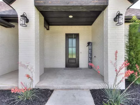 4870 Constitution Ln, Tuttle, OK 73089 photo 3