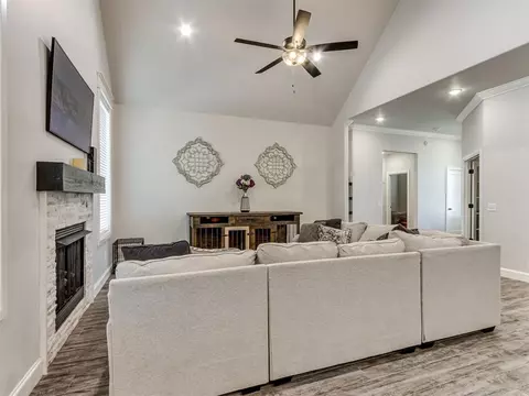 4870 Constitution Ln, Tuttle, OK 73089 photo 5