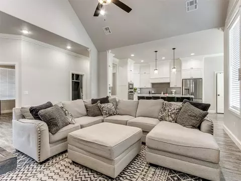 4870 Constitution Ln, Tuttle, OK 73089 photo 6