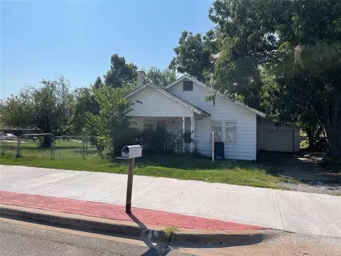 1339 E Highland St, Shawnee, OK 74801