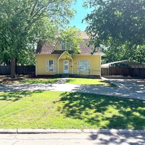 608 N Main St, Elk City, OK 73644