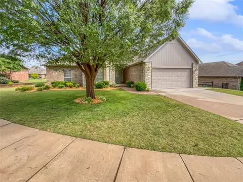 601 Cloudview Pl, Edmond, OK 73003