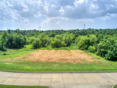 4425 Huntington Pkwy, Choctaw, OK 73020