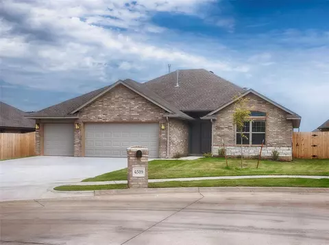 4509 Adobe Ct, Yukon, OK 73099