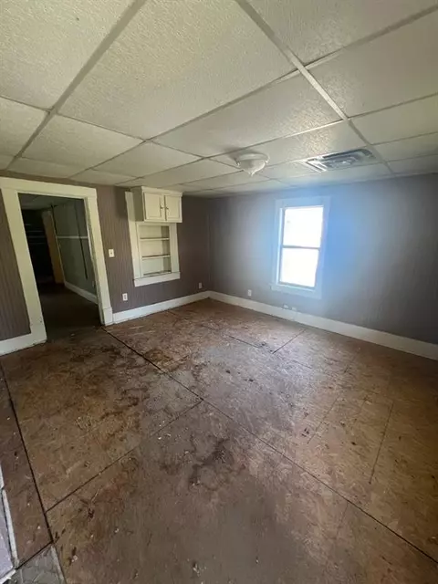 401 S Kickapoo St, Shawnee, OK 74801 photo 5