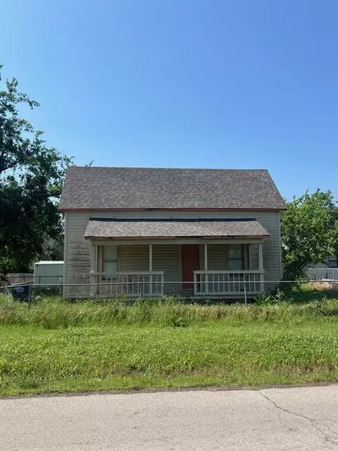 401 S Kickapoo St, Shawnee, OK 74801 photo 2