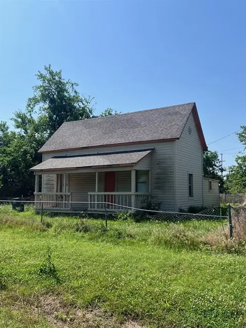 401 S Kickapoo St, Shawnee, OK 74801 photo 3