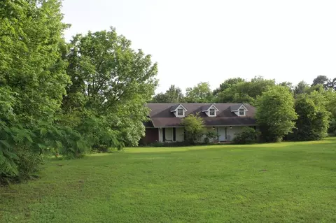 405 Airport Rd, Broken Bow, OK 74728