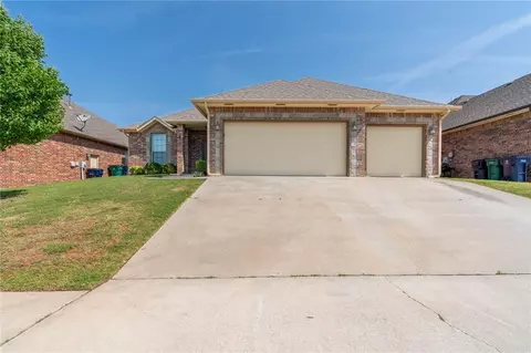 12821 NW 5th St, Yukon, OK 73099