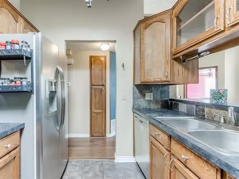 2130 Lakecrest Dr, Moore, OK 73170 photo 14