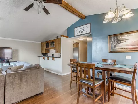 2130 Lakecrest Dr, Moore, OK 73170 photo 9