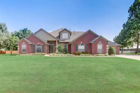13132 SW 10th St, Yukon, OK 73099
