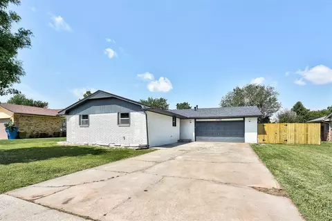 2708 S Estate Dr, El Reno, OK 73036