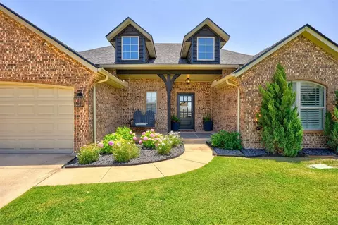 7610 Mckenzie Cir, Edmond, OK 73025