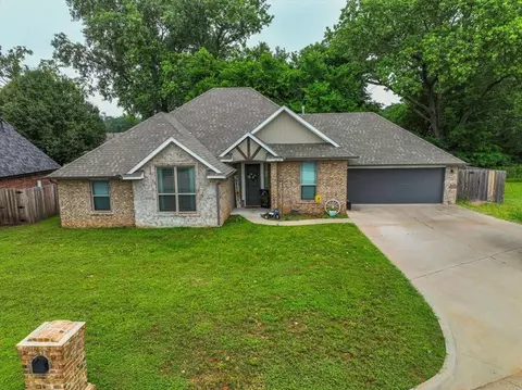 2834 Sage Ct, Purcell, OK 73080