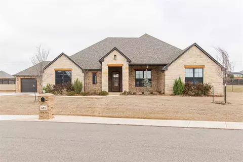 681 Villaverde Ct, Norman, OK 73071
