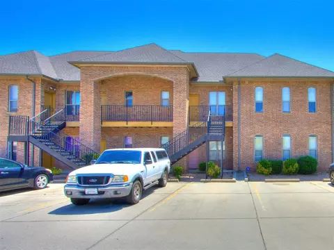 1812 Alameda St #213, Norman, OK 73071