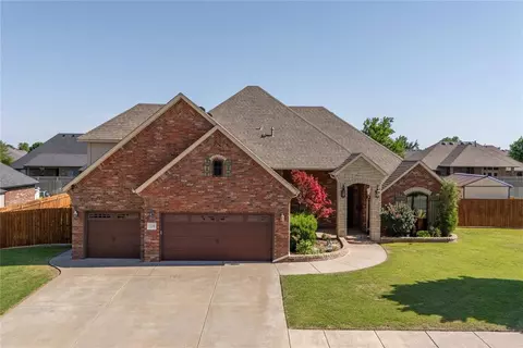 2108 Ping Dr, Weatherford, OK 73096