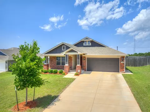 305 Anne Ct, Blanchard, OK 73010