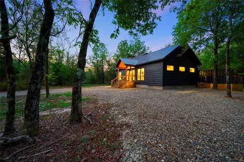 21 Rutty Pine Rdg, Broken Bow, OK 74728