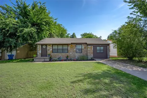 326 E Key Blvd, Midwest City, OK 73110