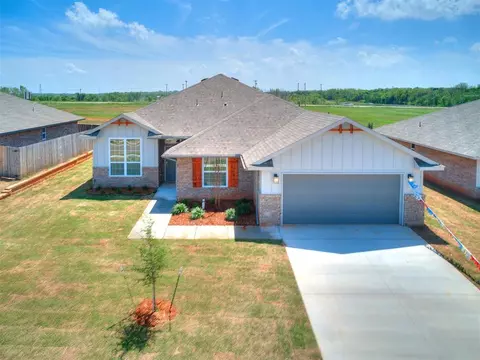 3710 Abingdon Dr, Norman, OK 73026