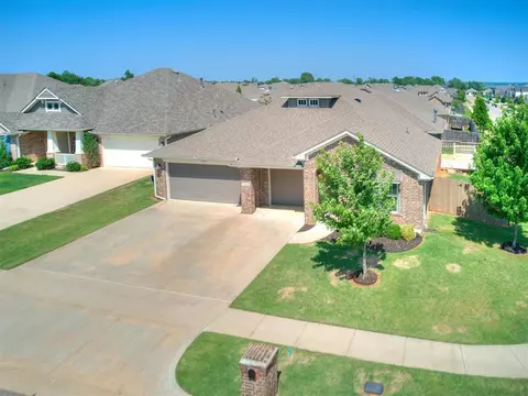 3500 Gunnison River Dr, Yukon, OK 73099