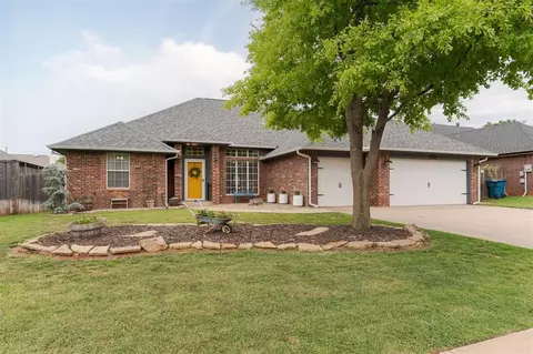 813 Adams Trl, Edmond, OK 73012