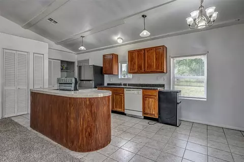310 E Fortune St, Coyle, OK 73027 photo 6