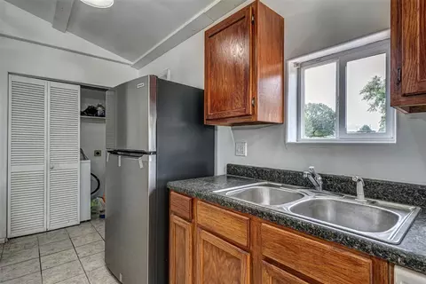310 E Fortune St, Coyle, OK 73027 photo 9