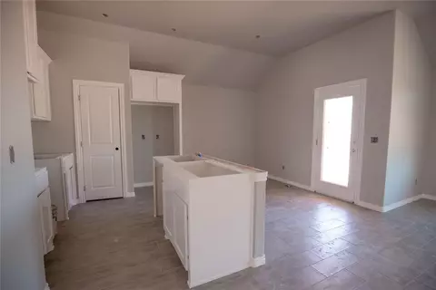 3024 Crossover Ct, Moore, OK 73160