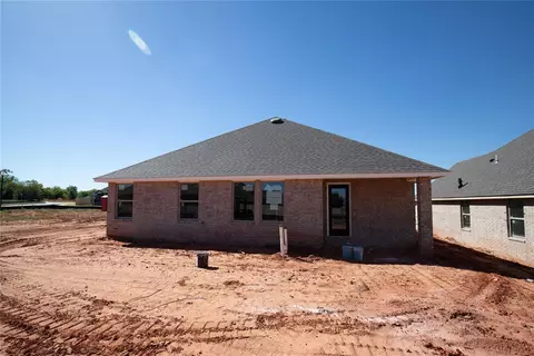 3024 Crossover Ct, Moore, OK 73160 photo 5