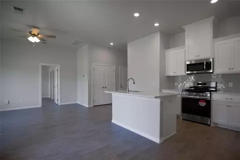 3113 Scissortail Way, Yukon, OK 73099