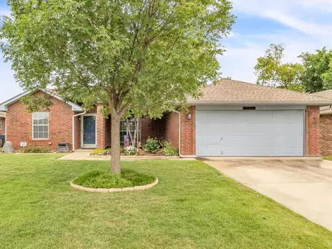 1609 Sumac Dr, Norman, OK 73071 photo 2