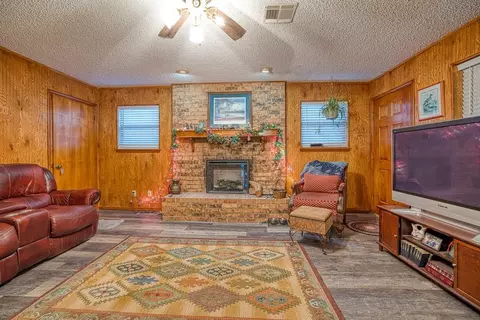 530 Sunset Dr, Watonga, OK 73772 photo 3