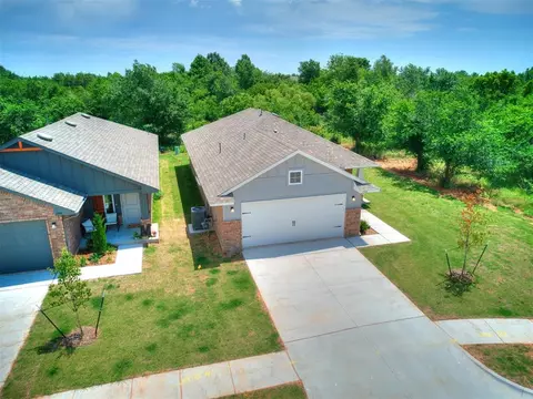 1344 Sycamore Cir, Yukon, OK 73099