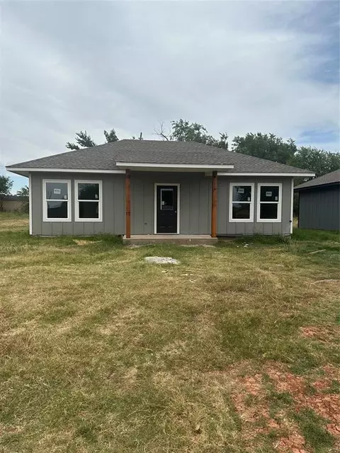 1307 SW Georgia Ave, Lawton, OK 73501