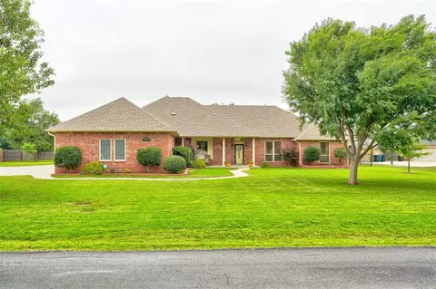 8813 S Robinson Ave, Oklahoma City, OK 73139