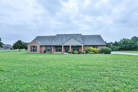 10050 Lookout Pointe, Edmond, OK 73034