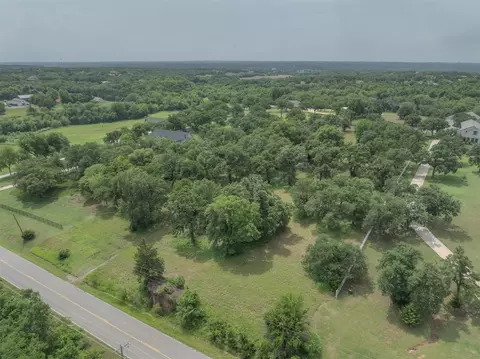 E Covell Road, Edmond, OK 73007