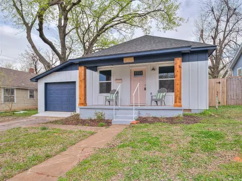 1805 W Oklahoma Ave, Guthrie, OK 73044