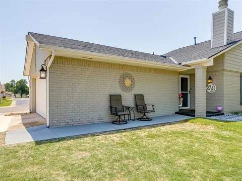 4720 Hemlock Ln, Oklahoma City, OK 73162