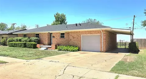 2009 N Canary Ln, Altus, OK 73521
