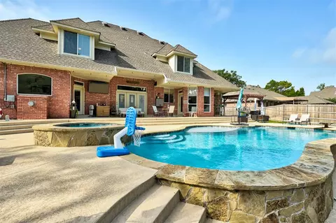 3717 Fox Tail Dr, Edmond, OK 73034