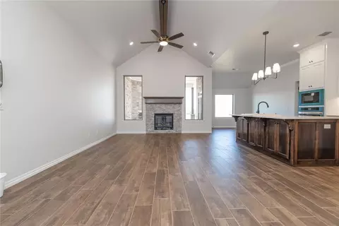 3241 Poppey Ln, Edmond, OK 73012
