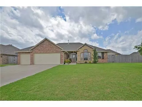 1004 Tea Rose Dr, Yukon, OK 73099